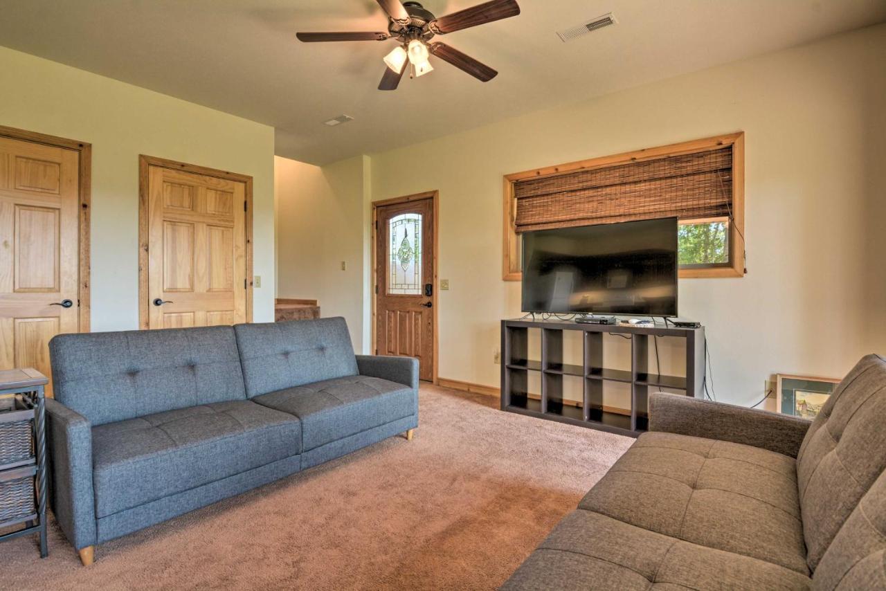 Spacious Log Cabin With Fire Pit And Game Room! Eureka Springs Dış mekan fotoğraf