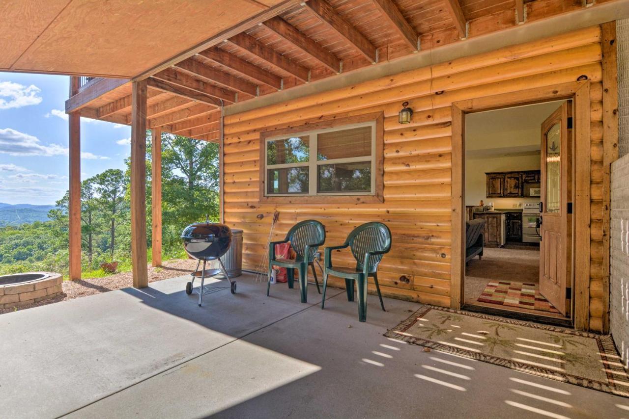 Spacious Log Cabin With Fire Pit And Game Room! Eureka Springs Dış mekan fotoğraf