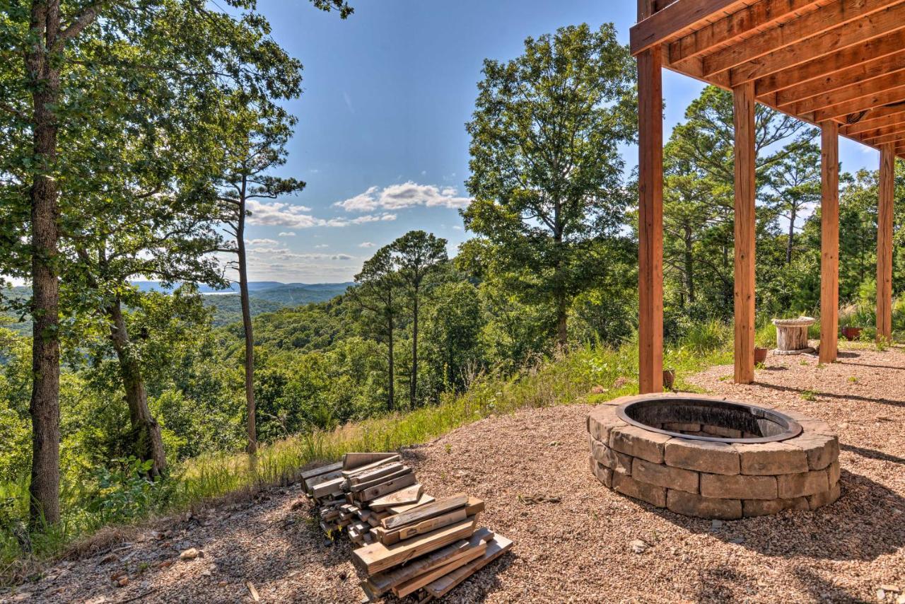 Spacious Log Cabin With Fire Pit And Game Room! Eureka Springs Dış mekan fotoğraf